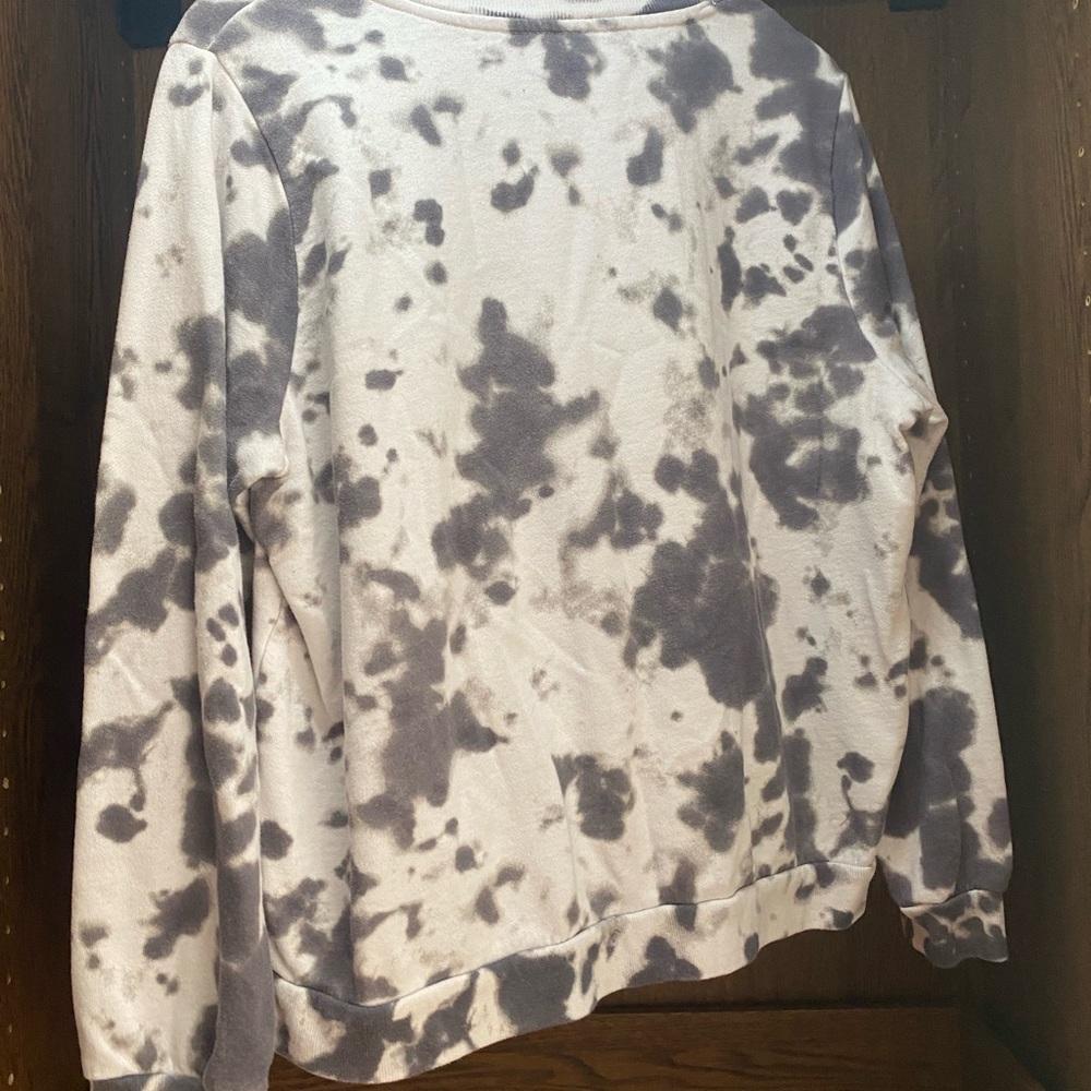 Def Leppard tie-dye sweatshirt XXL.